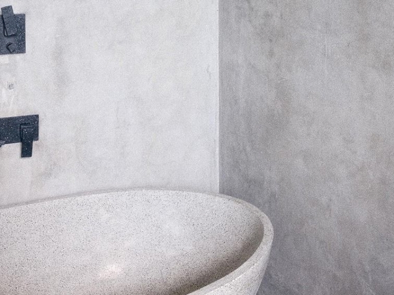 Béton ciré pour salle de bain dans le Lubéron